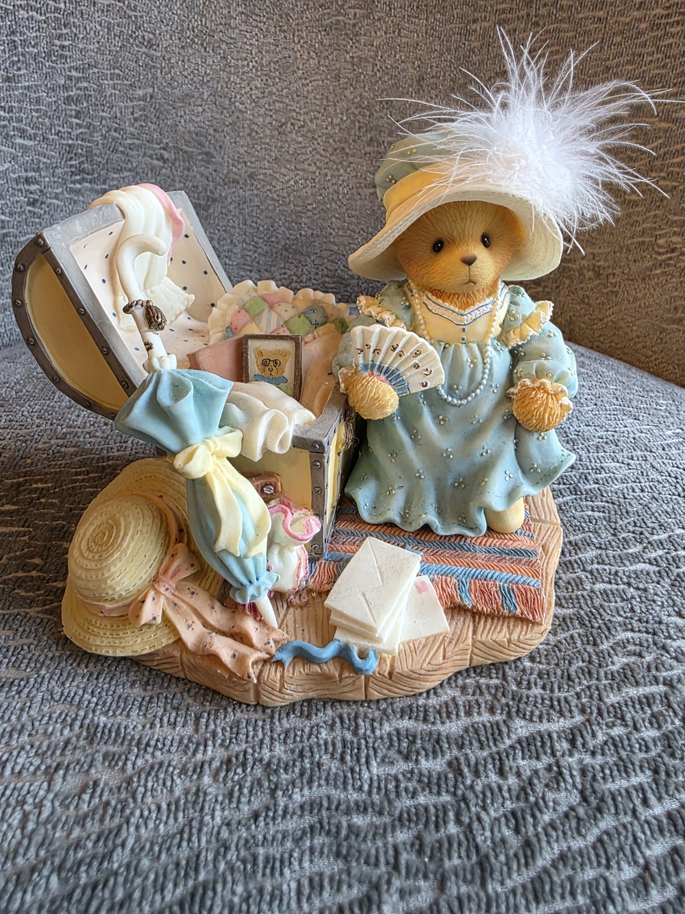 Kaitlyn Cherished Teddies ‘Old Treasures, New Memories’ 1997 Vintage Bear